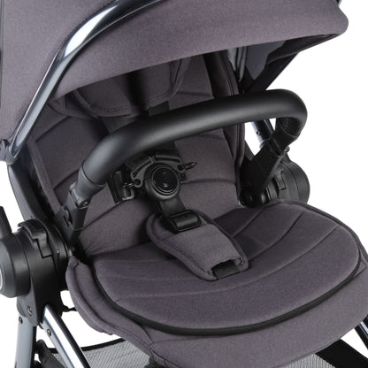 Junior Jones Aylo (Cabriofix) Car Seat Bundle - Dark Slate/Graphite