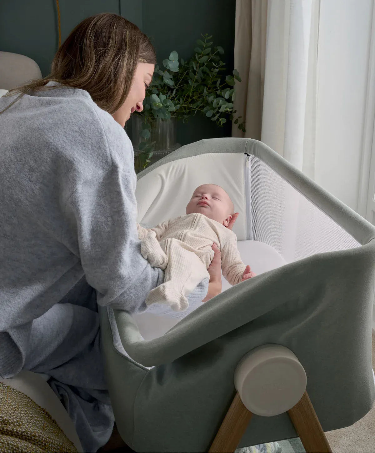 Mamas & Papas Lua Bedside Crib - Sage