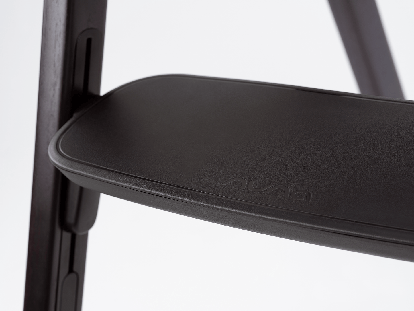 Nuna BRYN Highchair - Metro