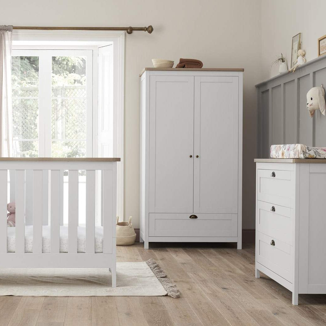 Tutti Bambini Verona 4 Piece Room Set - White/Oak